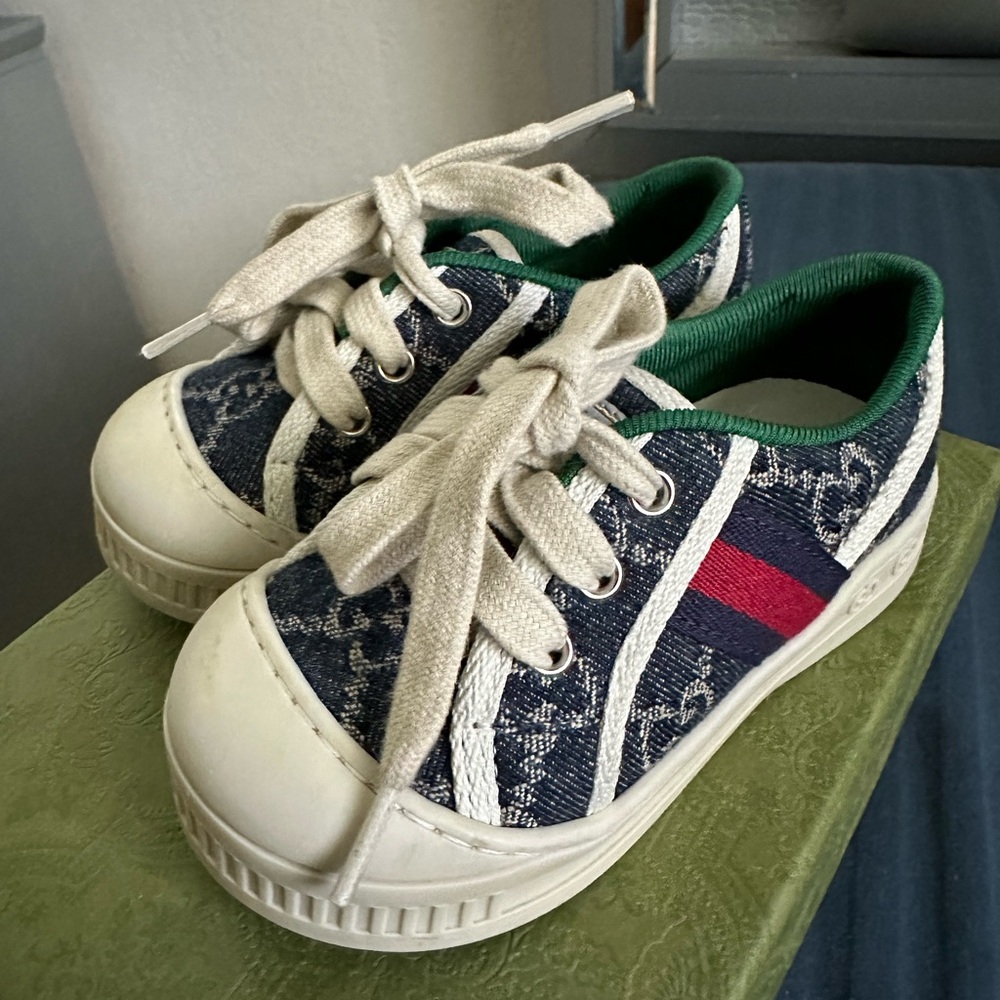 Authentic Gucci toddler sneakers size 21